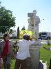 XV_Encuentro_de_Encajeras_de_Almagro_4__Ofrenda_floral_frente_al_monumento_a_la_Encajera_.JPG