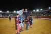 Filename=salida_a_hombros_1.jpg
Filesize=414KB
Dimensions=800x536
Date added=Aug 29, 2011 salida_a_hombros_1.jpg